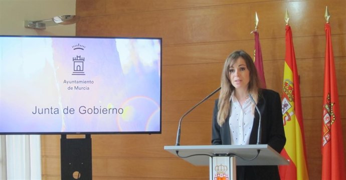 La portavoz del Equipo de Gobierno, en la rueda de prensa