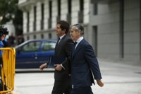 Blesa acude a la comisión sobre corrupción pero se acoge a su derecho a no declarar