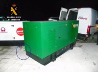 Detenidas cuatro personas mientras robaban un generador de luz Otero