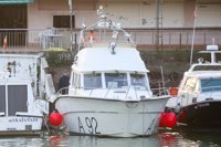 Un barco de la Armada con un sonar inspecciona este sábado el Guadalquivir en busca de Marta