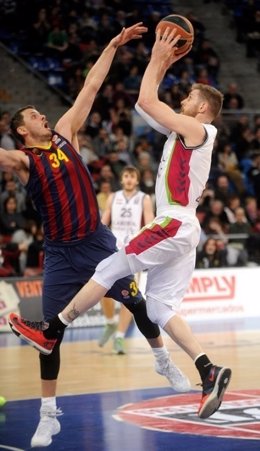 El Barcelona asalta el Buesa Arena