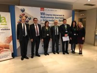 Alonso apuesta por la investigación en la sanidad andaluza sobre enfermedades raras