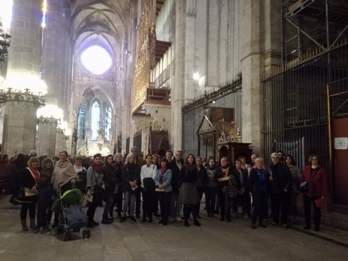 Asistentes a la ruta 'Palma en Femení'