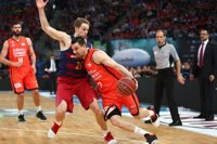 El Valencia Basket ahonda en las penas del Barça y se cita con el Real Madrid en la final
