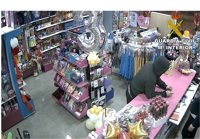 Detenido por atracar a punta de cuchillo una tienda para niños en Sant Vicent del Raspeig