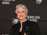 Angela Lansbury se une al reparto de Mary Poppins Returns