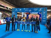Erikus Titus y Paula González, vencedores del Zurich Maratón de Sevilla