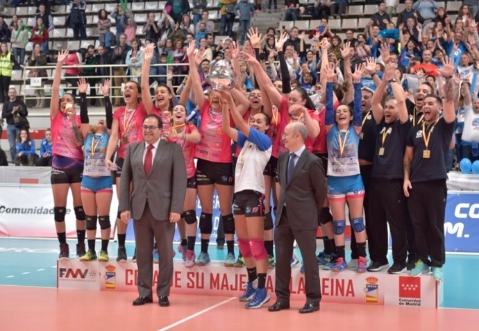 Figaro Peluqueros Haris campeón Copa Reina voleibol