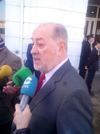 El delegado del Gobierno en Asturias dice que el PP regional está "vivo" si varios candidatos compiten por presidirlo