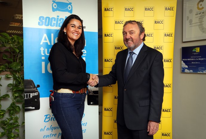 La Ceo de SocialCar, Mar Alarcón, y el presidente del Racc, Josep Mateu