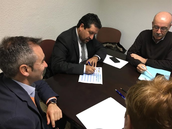 JAVIER MOLINER MUESTRA SU APOYO A BONIG