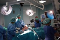 Inteligencia artificial y realidad virtual para corregir la deslineación de una pierna