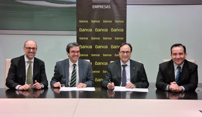 Firma de l'acord entre Bankia i l'IVF