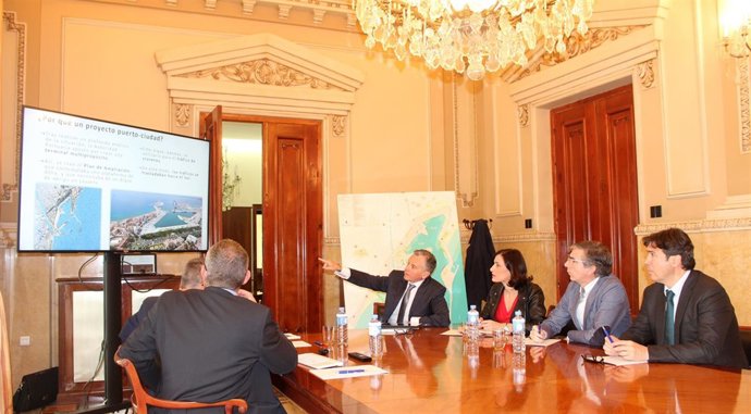 Reunión de trabajo con la Autoridad Portuaria de Málaga