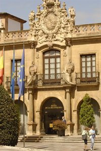 El sector servicios de Asturias elevó sus ventas un 2,8% en 2016