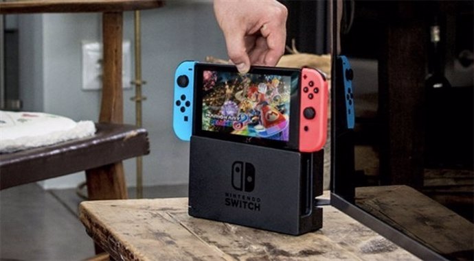 Nintendo Switch, portátil sobre el dock