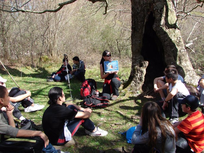 Escolares en el programa de educación ambiental de Naturea 