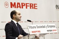 Empleo asegura que no se tomará una decisión sobre el cambio de huso horario "sin información solvente" de las ventajas