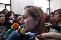 Ana Pastor busca consenso para adelantar a las doce el inicio de los plenos a partir de marzo