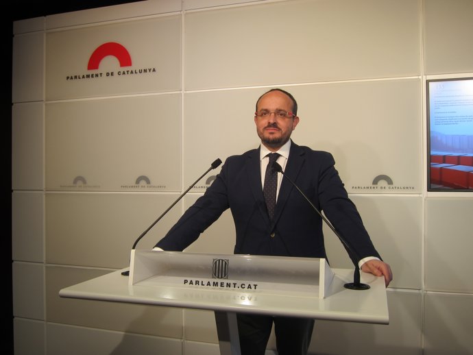 El portaveu del PP en el Parlament, Alejandro Fernández     