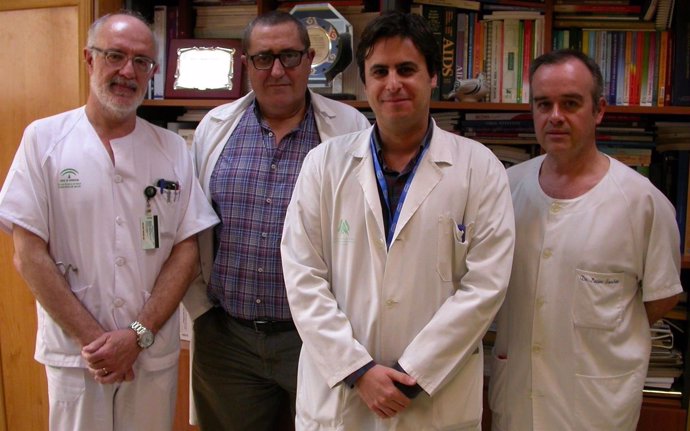 Grupo investigador del Hospital de Valme en Sevilla