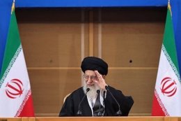 El líder supremo iraní, el ayatolá Jamenei, en una conferencia sobre Palestina