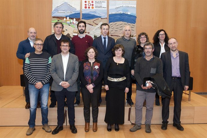 Elizalde y Eva Balaguer con los ponentes de la jornada