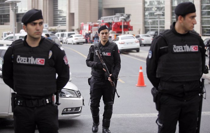 Policías turcos en Estambul, en una imagen de archivo