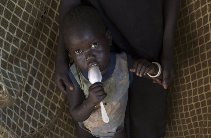 Niño en un campo de refugiados de Sudán del Sur 