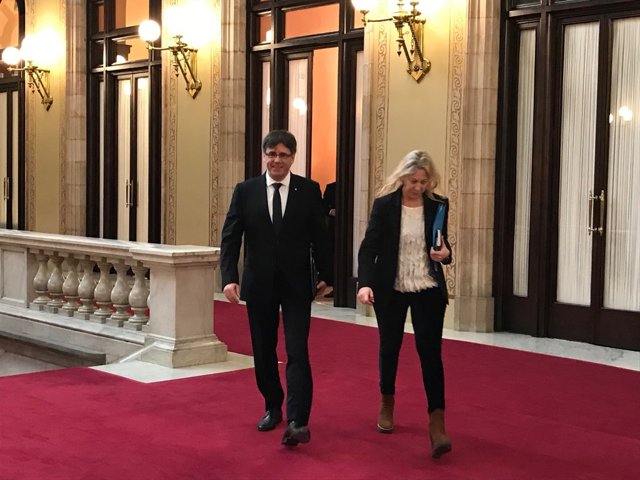 Pres. Carles Puigdemont  i la consellera Neus Munté