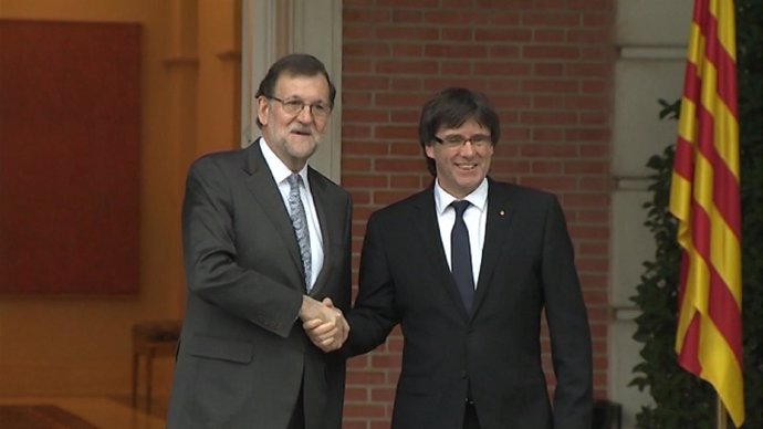 Rajoy no niega su reunión con Puigdemont