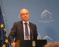 La Comunidad concede 4,3 millones a los ayuntamientos para que contraten a 500 jóvenes que no estudian ni trabajan