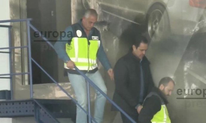 Miguel López, detenido por la muerta de la viuda del expresidente de la CAM