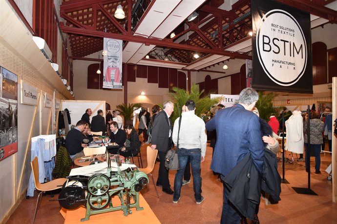 Interior de la fira 'Bstim'