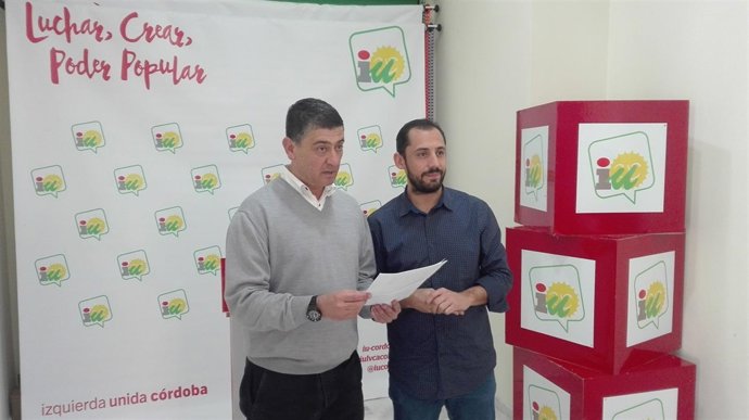 Cabrera y Pérez en la sede de IU en Córdoba