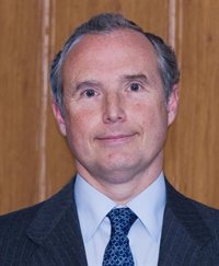 Podemos exige el cese del presidente del Observatorio de la Vida Militar por su cargo en Defensa en tiempos del Yak