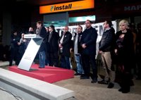 Unos 500 vecinos de Montcada vuelven a concentrarse por "la rabia e indignación" de otra muerte