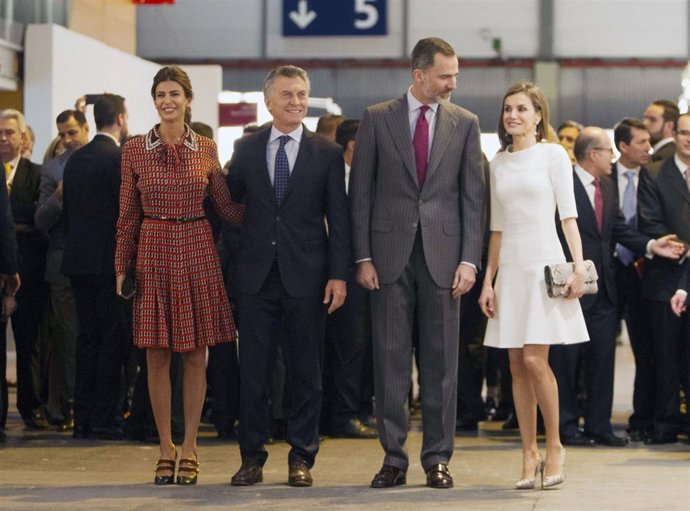 Los Reyes Felipe y Letiza visitan ARCO./ Europa Press