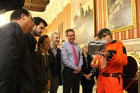 El Ayuntamiento instalará entre 15 y 20 nuevos desfibriladores en edificios y espacios públicos