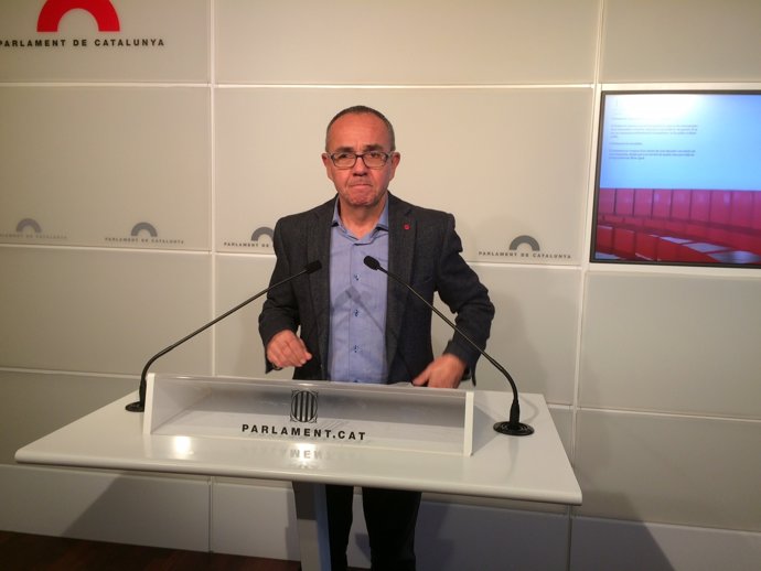 El portaveu de SiQueEsPot al Parlament, Joan Coscubiela