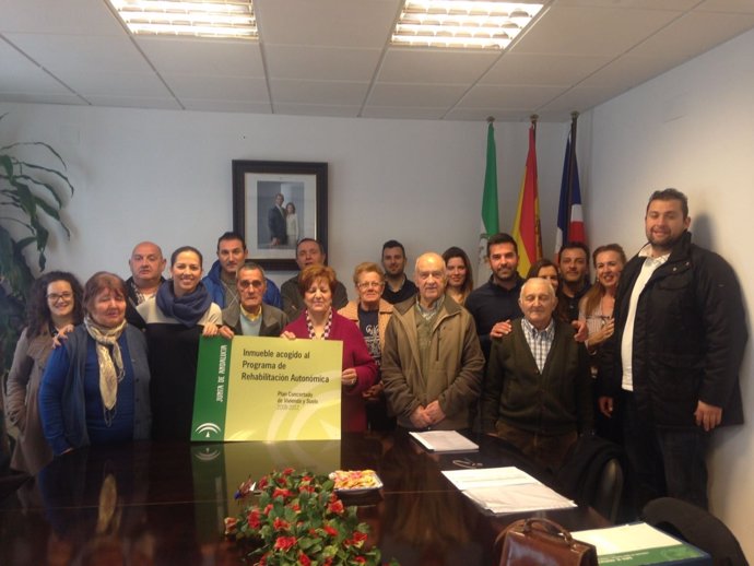 Entrega de ayudas para viviendas en Santa Bárbara de Casa. 