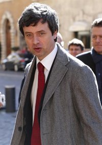 El ministro de Justicia italiano competirá con Renzi y Emiliano por el liderazgo del PD