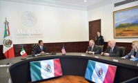 Peña Nieto ve la visita de Kelly y Tillerson como muestra del "interés" de Trump en una "relación positiva"