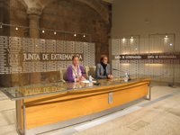 La Junta de Extremadura exige al Gobierno "medidas de urgencia" contra la violencia de género y un Pacto de Estado