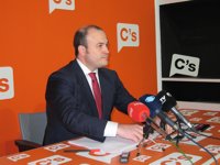 Cs pide a la Junta que "ponga fecha" para negociar la rebaja del IRPF
