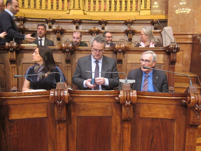 CiU a Barcelona canvia el seu nom per Grup Demòcrata                    