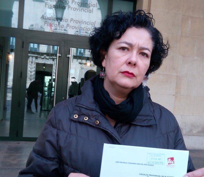 Raquel Pérez, con su denuncia ante Fiscalía Anticorrupción