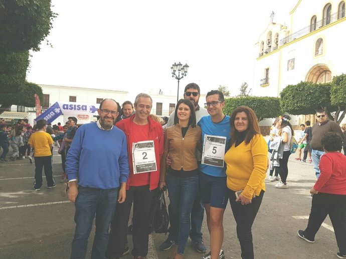 La diputada de Deportes se ha sumado a la carrera del IES Ciudad de Dalías.