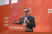 Ciudadanos demora su decisión sobre el presidente de Murcia y esperará a escucharle el jueves
