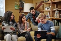 El uso de tabletas entre los mayores de 65 años creció un 219% durante 2016, según un estudio de Fundación Telefónica